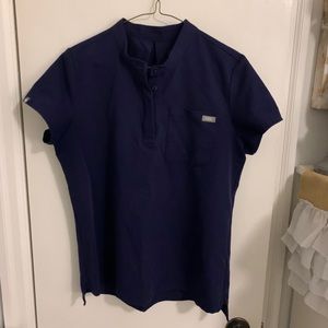 Figs scrub top navy
